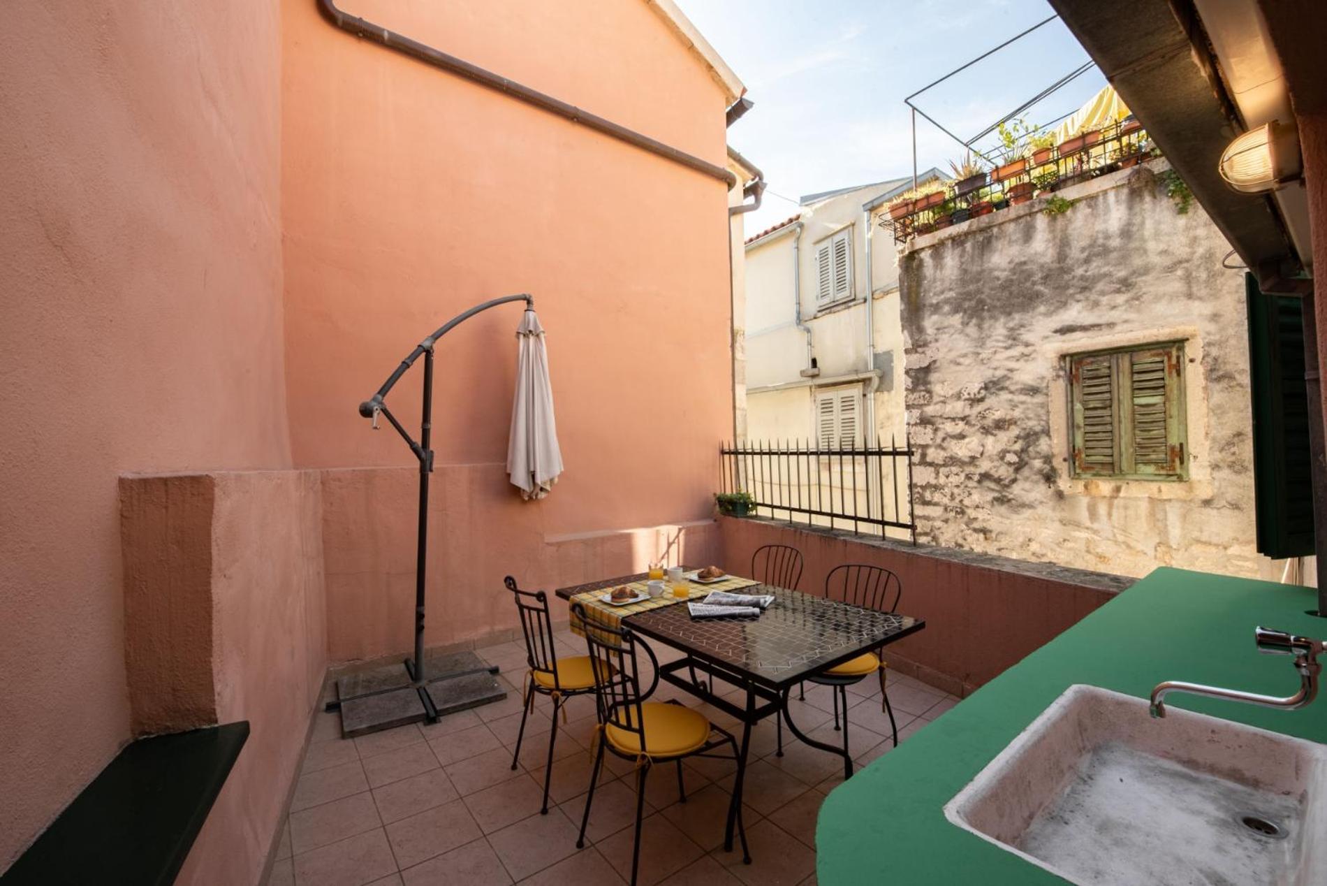 Duplex With Terrace In The City Centar Split Dış mekan fotoğraf
